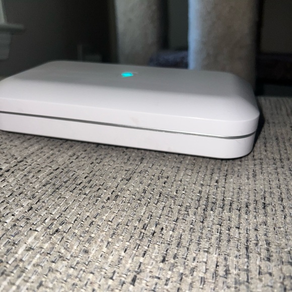 PhoneSoap 3 UV Cell Phone Sanitizer - Picture 4 of 7